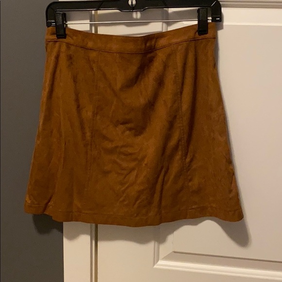 Suede skirt - Picture 2 of 2